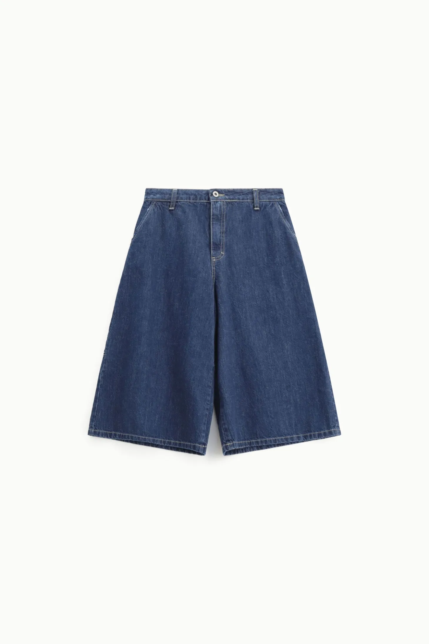 Pantalones cortos con bolsillos altos