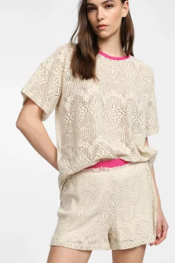 Pantalones cortos con estampado y cintura elástica