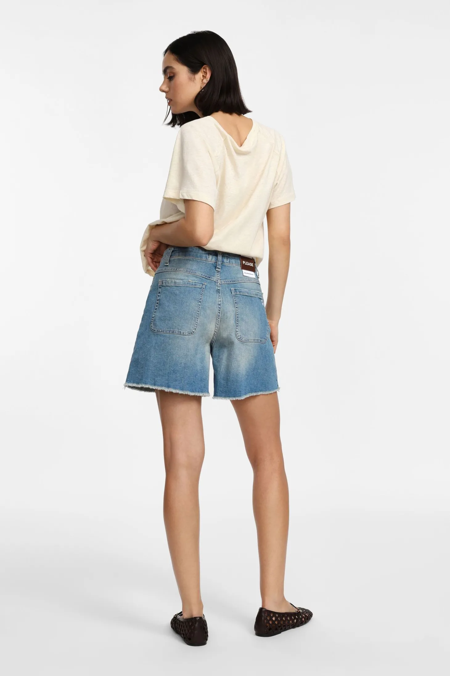 Pantalones cortos de mezclilla de corte crudo