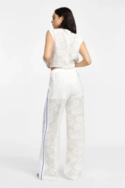 Pantalones palazzo de encaje con culotte