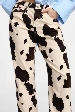Pantalones rectos con estampado animal