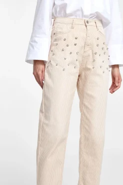 Pantalones rectos con rayas y detalles