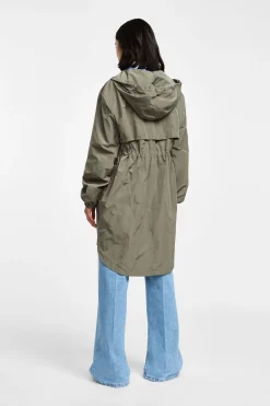 Parka con capucha y cremallera