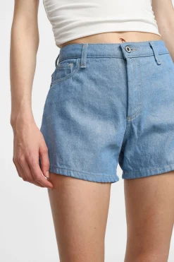 Shorts de corte regular con cinco bolsillos