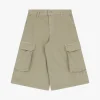 Shorts hasta la rodilla con bolsillos