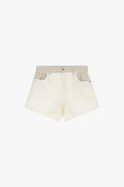 Shorts regulares a color liso