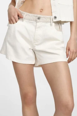 Shorts regulares a color liso