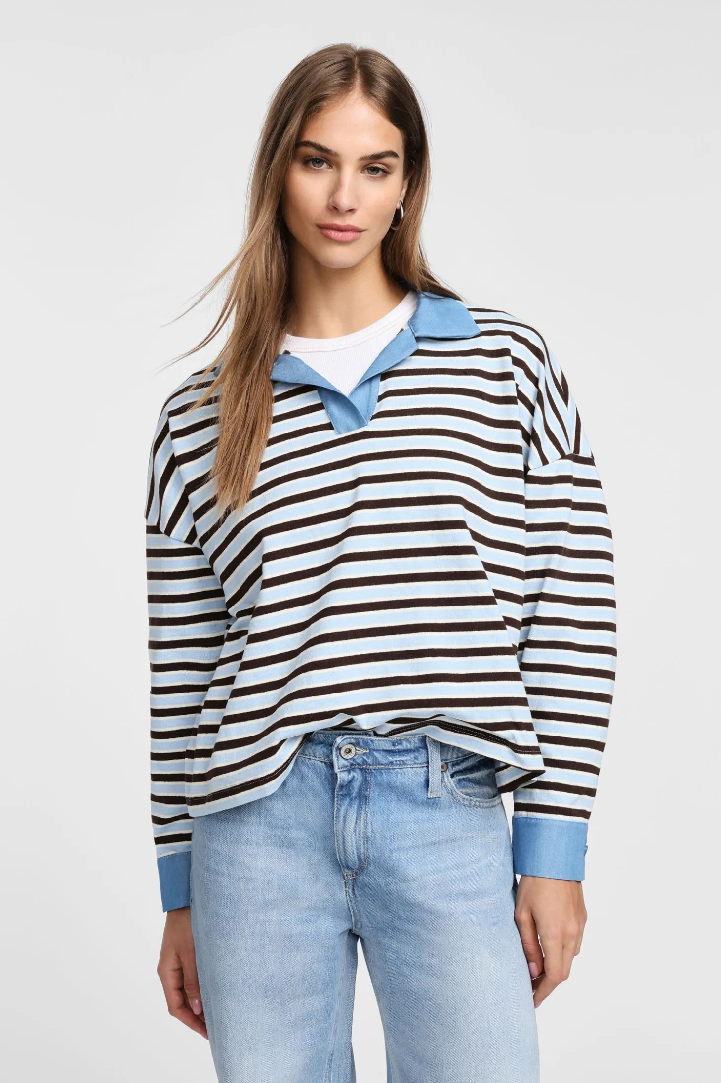 Suéter de rayas cuello polo