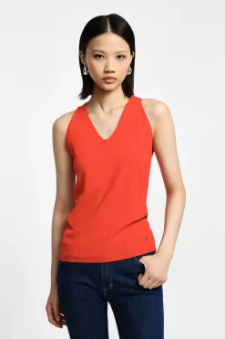 Top de punto sin mangas cuello v