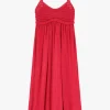 Vestido con tirantes y escote