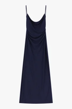 Vestido con tirantes y escote espalda
